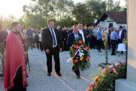 Osveštan Spomen-park za 405 ubijenih Srba kod Dervente