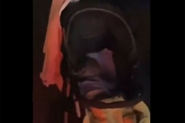 Poveli bebu u klub, ona spavala u kolicima
