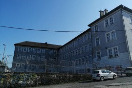 Roditelji ogorčeni jer su učenici u Derventi i dalje podstanari