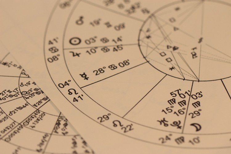 Horoskop za avgust: Lavu napeto u ljubavi, ovnu na poslu