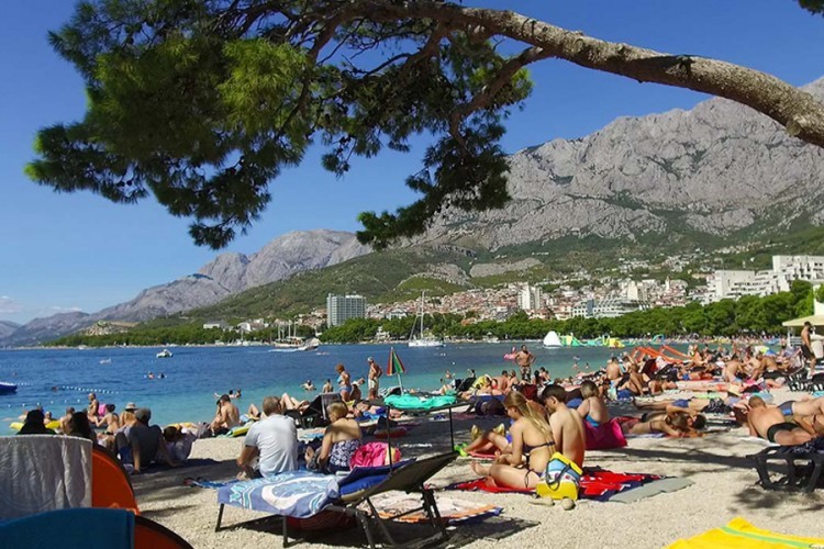 Skoro 30 odsto Evropljana ne može da ode na ljetovanje