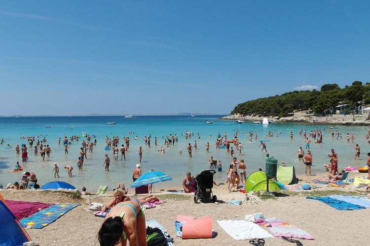 U Crnoj Gori 219 zaraženih, među njima i turisti