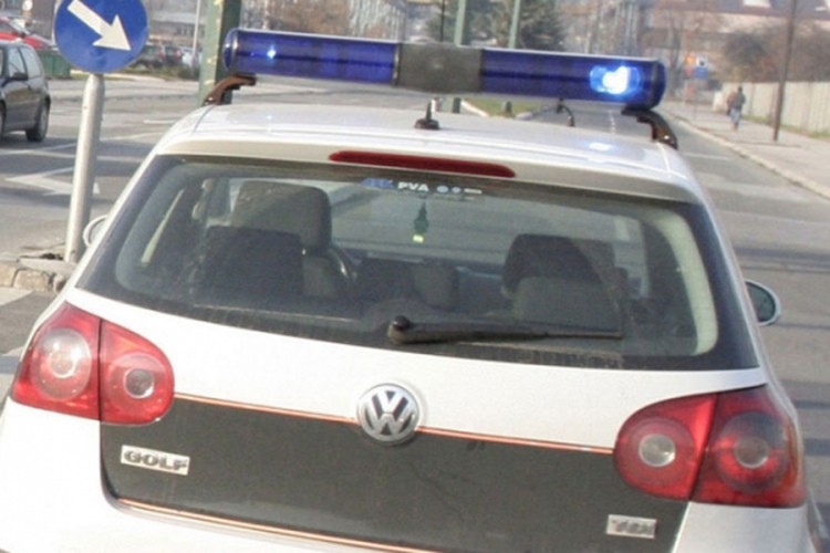 U saobraćajnoj nezgodi kod Zenice povrijeđena jedna osoba