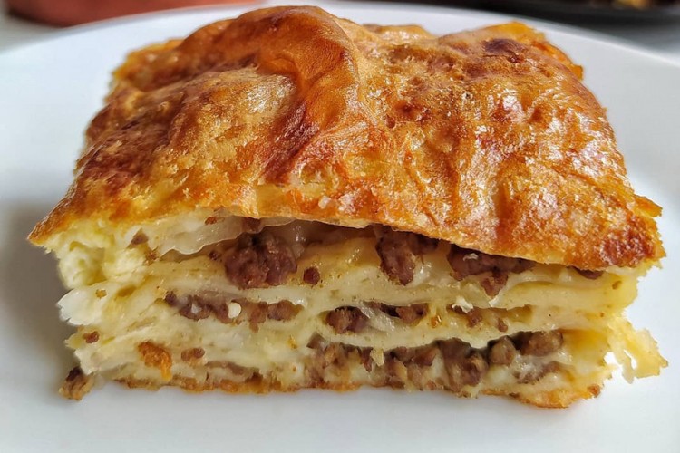 Zalivena pita s mesom