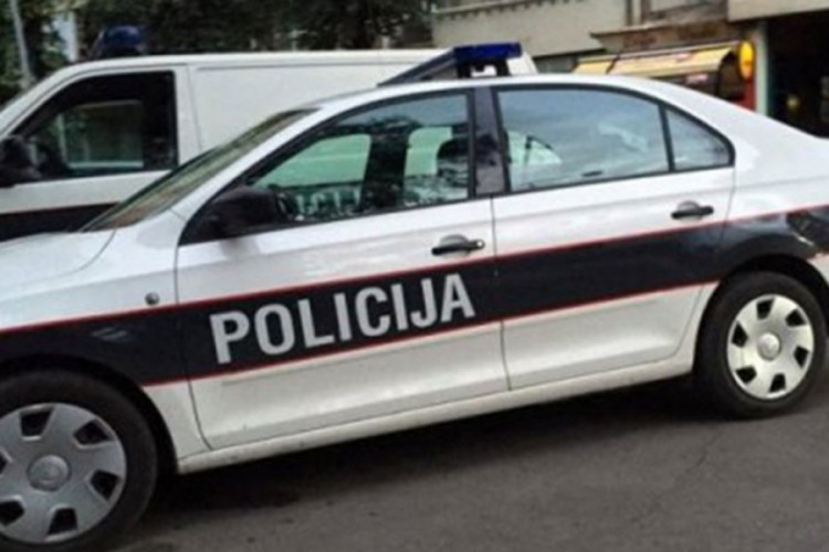 Motociklista povrijeđen u sudaru s autom