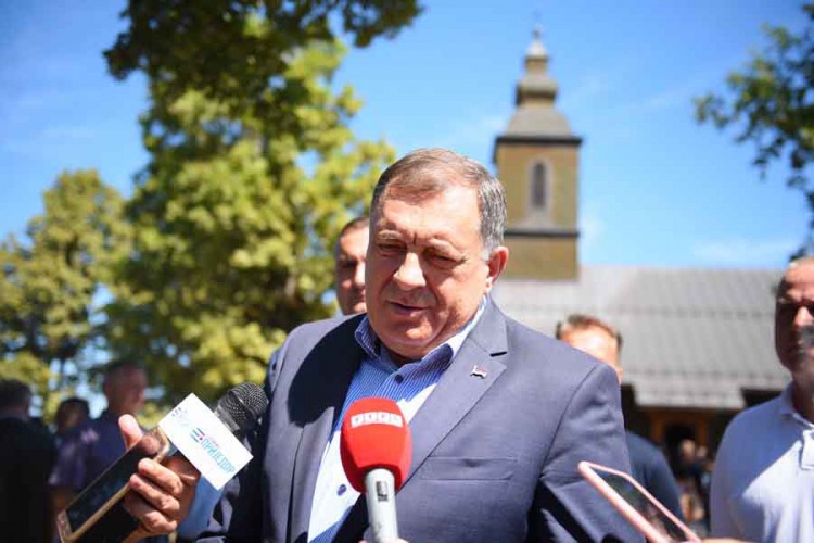 Dodik: Crkva - naš identitet