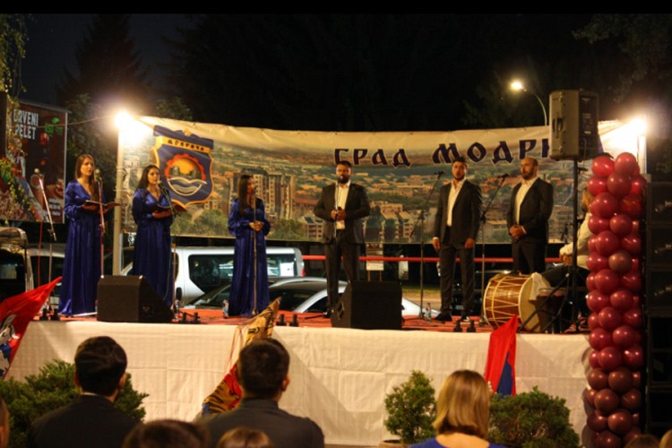 Sastav "Srbski pravoslavni pojci" održao koncert