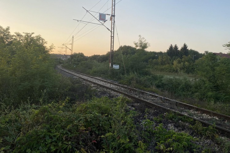 Preminuo dječak kojeg je udario voz u Banjaluci