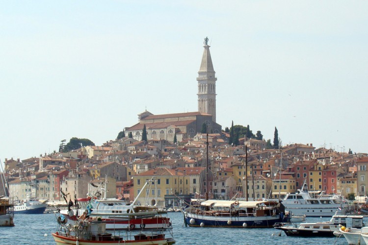 Strani turisti u Hrvatskoj pošteđeni kazni za prenošenje virusa korona