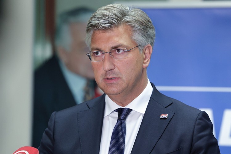Plenković o "Bljesku" i "Oluji": U ratu se gine, nije to balet