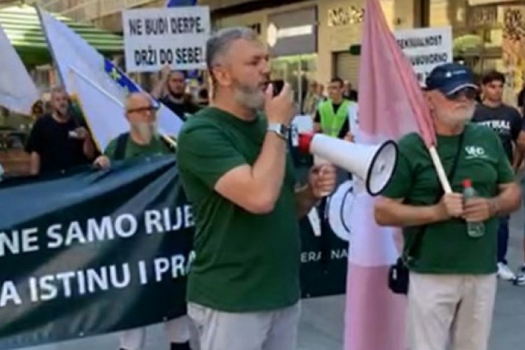Protest protiv parade ponosa u Sarajevu
