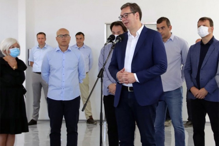 Vučić: Uvođenje kovid propusnica traži reč struke, ali i poštovanje Ustava