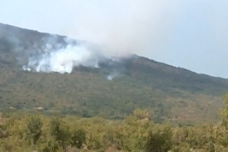 Na području Bileće aktivna tri požara