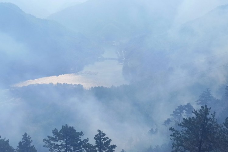 Provala oblaka gasi požar na području Jablanice