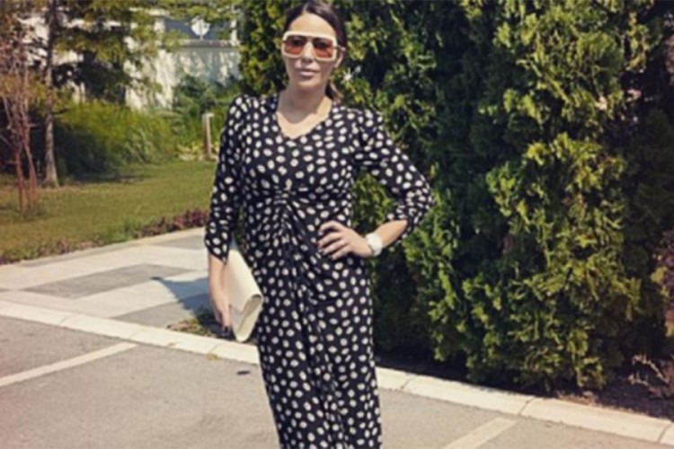 Ana Nikolić zgrozila fanove: "Ženo, šta to radiš"