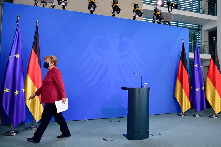DW: Greške u koracima Angele Merkel