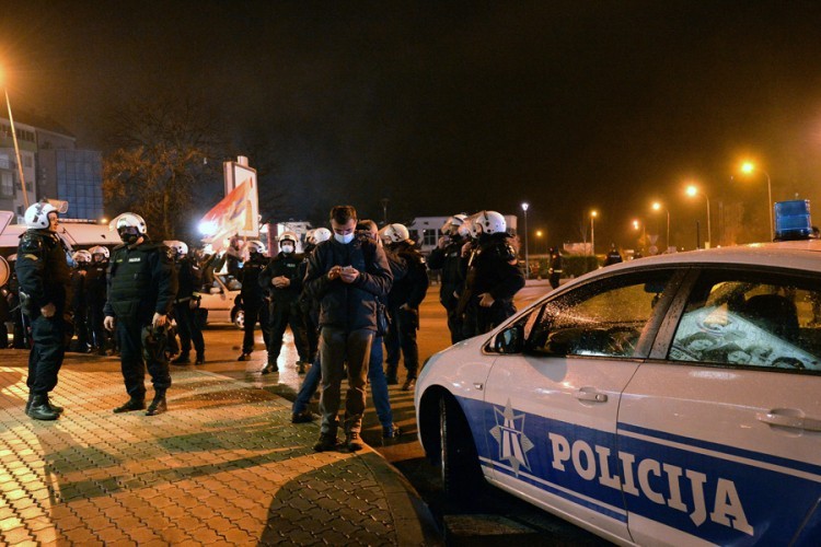 Raspisana potjernica za navodnim vođom škaljaraca