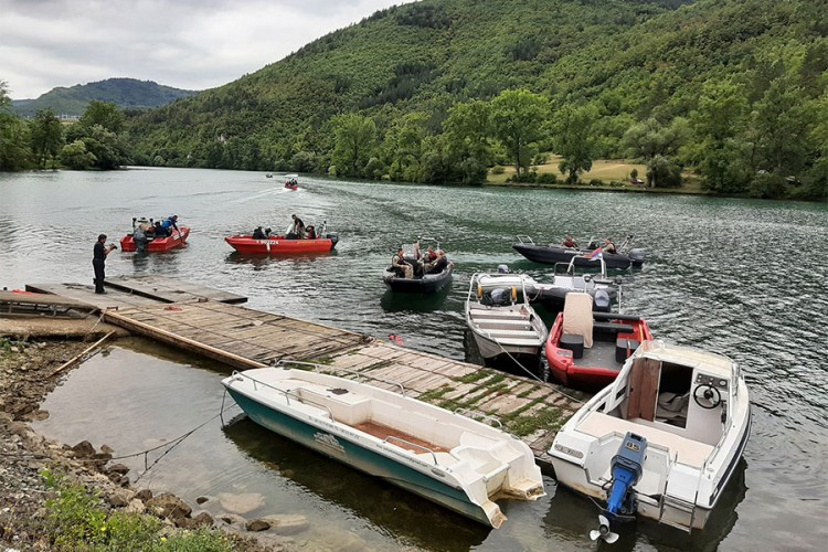 Češki ronioci uklonili dvije avionske bombe iz Drine u Višegradu