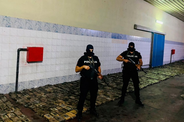 Odbijen pritvor za oca i kćerku osumnjičene za šverc više od tone kokaina