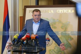 Dodik: Dok se Šmit predstavlja kao visoki predstavnik, nema razgovora