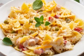 Tjestenina sa surimi štapićima