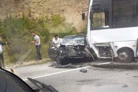 Vozač minibusa uhapšen zbog nesreće kod Ilijaša u kojoj su poginuli ...