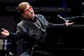 Elton Džon primoran da odloži turneju zbog povrede kuka