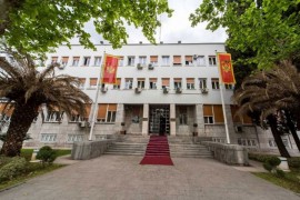 URA se oglasila o dogovoru DF i Demokrata: "Ni za jotu"