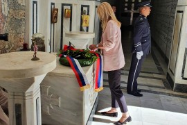 Cvijanovićeva položila vijenac i upisala se u knjigu žalosti