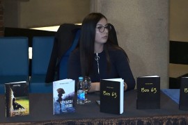 Milica Savić promovisala roman "Voz 63"