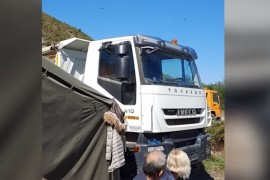 Borbeni avioni Vojske Srbije nadlijetali Jarinje, Rosu promijenile ...