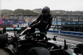 Hamilton u Sočiju stigao do jubilarne 100. pobjede