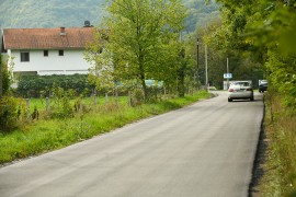 Novi asfalt na putu Desna Novoselija - Karanovac