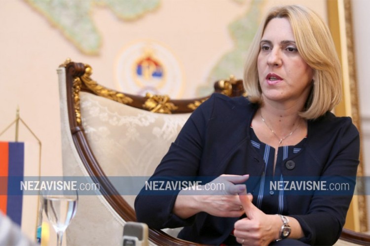 Cvijanović: Jadna je zemlja u kojoj pozivaju stranca da smijeni Dodika