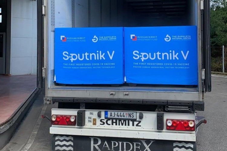 U Srpsku stiglo još 25.000 doza druge komponente sputnjika V
