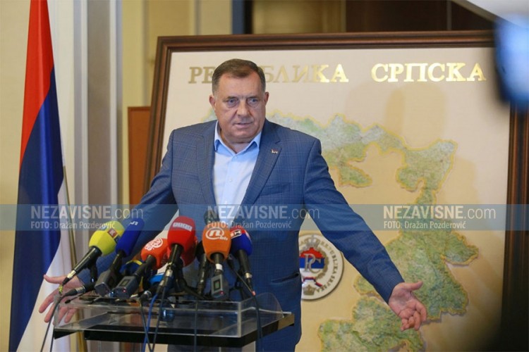 Dodik: Dok se Šmit predstavlja kao visoki predstavnik, nema razgovora
