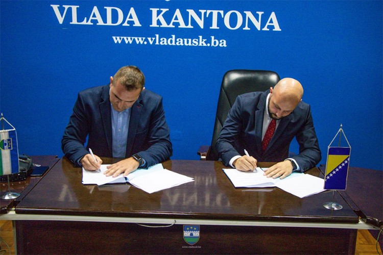 Digitalizacija ulazi u škole USK-a
