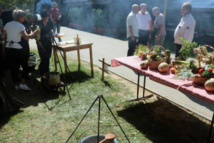 U Brodu održani "Gastro susreti", završen sajam