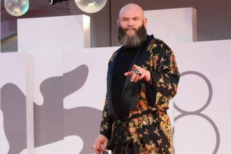 "Ludi Srbin" osvojio Veneciju šarenim kimonom