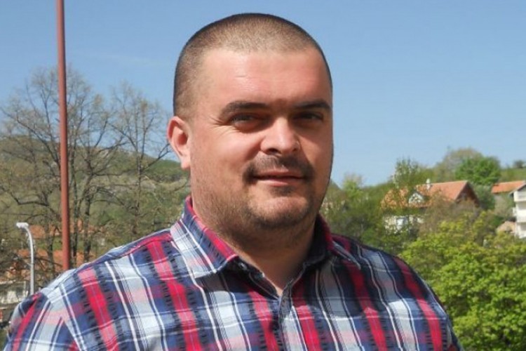 "Djeca srpske nacionalnosti nemaju pravo na izučavanje maternjeg jezika"