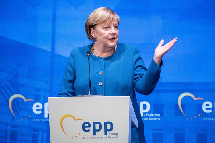 Merkel: Niko nije sumnjao da se suočavamo sa teškom borbom