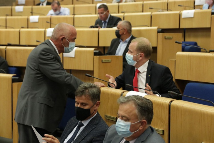 Nakon godinu i po dana FBiH dobila Komisiju za vrijednosne papire