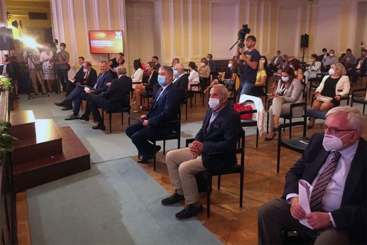U Banjaluci počeo treći Kongres endokrinologa i dijabetologa Srpske