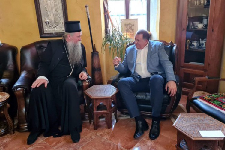 Dodik: Crkva zajedno sa narodom sačuvala naše svetinje