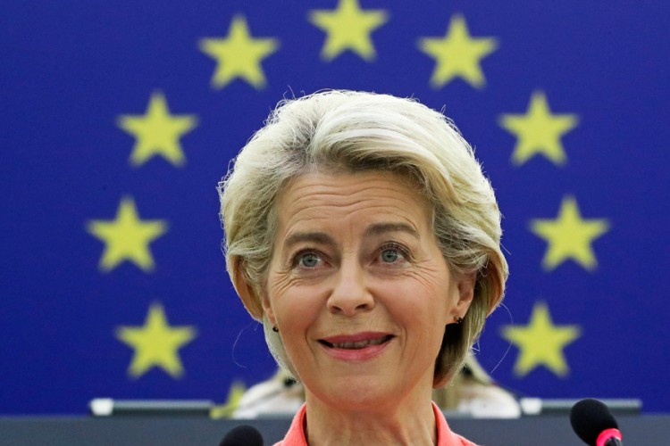 Stanje EU: Ocjene i prognoze Ursule fon der Lajen