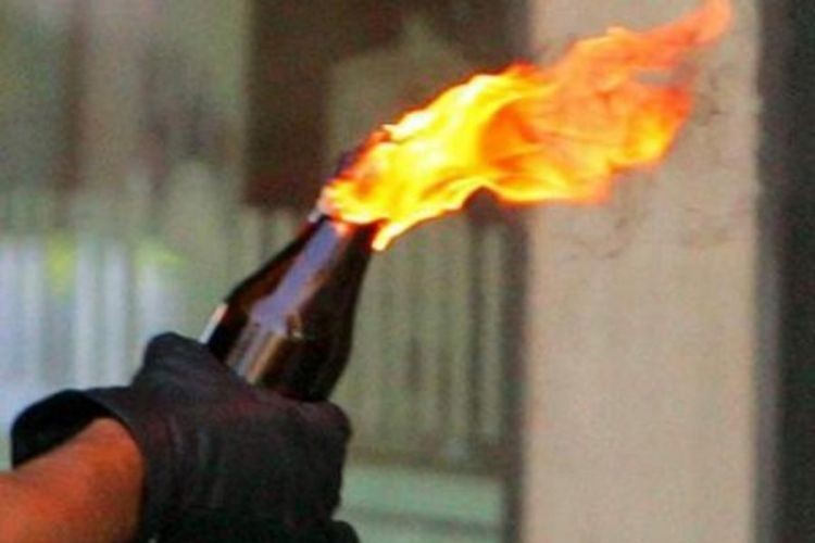 Hapšenje zbog Molotovljevog koktela tokom protesta na Cetinju