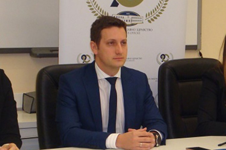 Uhapšeni Marković, Dubravac i Bojić, za Zeljkovićem se traga