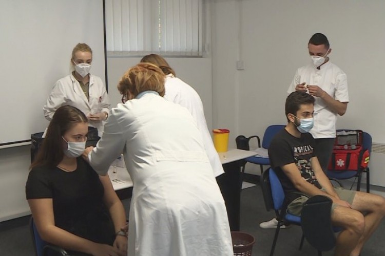 Vakcinisano više od 200 banjalučkih studenata