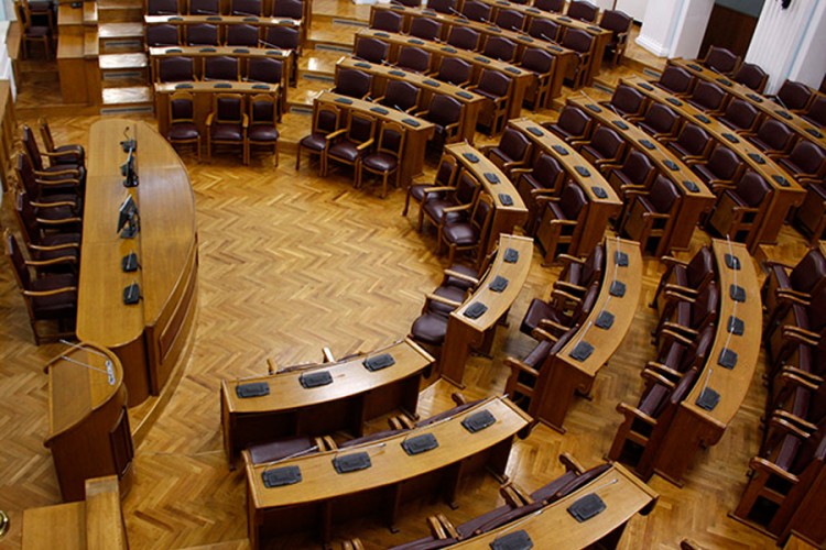 Skupština Cetinja nastavlja sjednicu