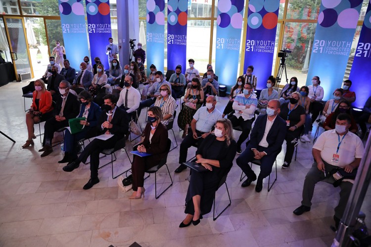 Završen BHRI program za mlade: Banjaluci podrška za obnovu Doma omladine